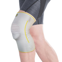 Load image into Gallery viewer, BRACOO KE60 Knee Airy Sleeve Breathable & Stabilizer w/ Ergo Cushion Pad (*patented)