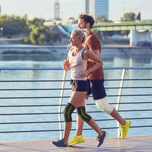 Load image into Gallery viewer, BRACOO KS91 Knee Fulcrum Sleeve Breathable with Ergonomic Cushion Pad (pair) (*patented)