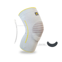 Load image into Gallery viewer, BRACOO KE60 Knee Airy Sleeve Breathable &amp; Stabilizer w/ Ergo Cushion Pad (*patented)
