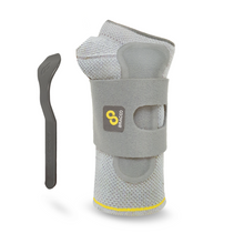 Load image into Gallery viewer, NEW ! ! (*patented)&lt;br/&gt;BRACOO WP40 Wrist Shielder Sleeve 3D Ergo Splint w/ Wrap (ModularPro)
