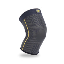 Load image into Gallery viewer, BRACOO KE90 Guardian Knee Sleeve
